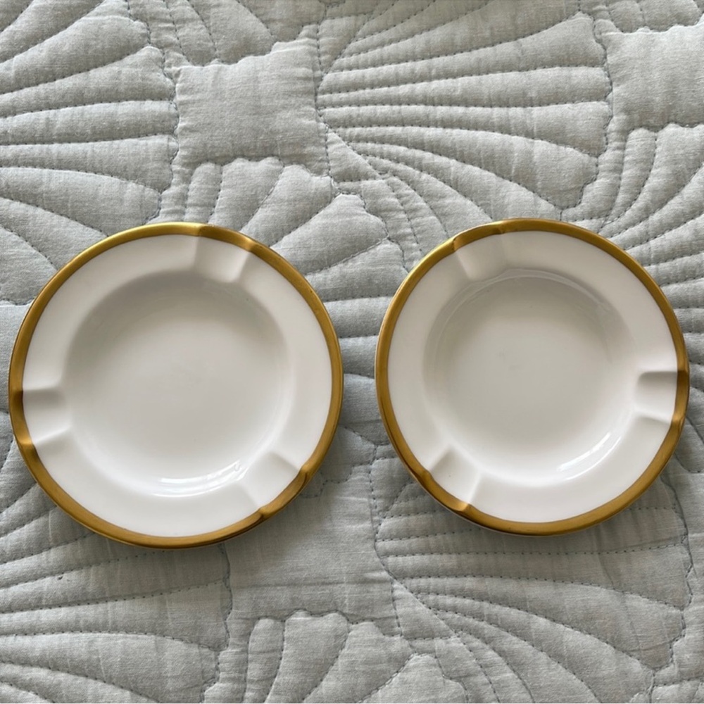 Lot of two vintage Wedgwood ashtrays